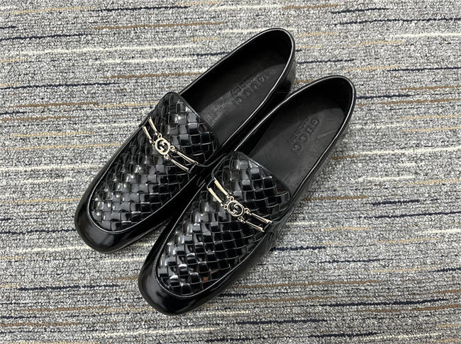 G*u*i loafer 13