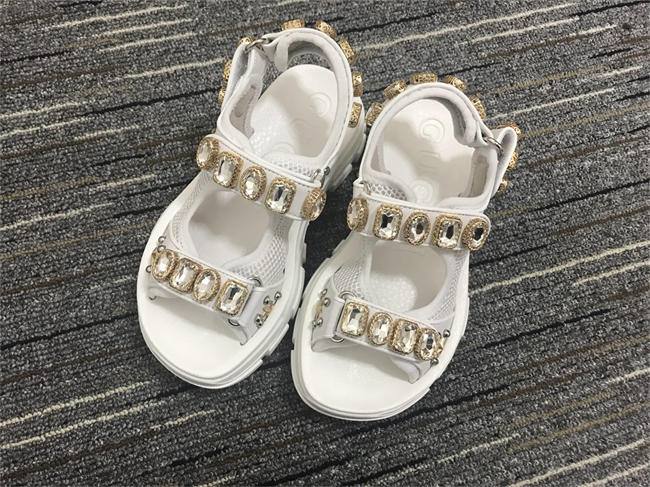 G*u*i sandals 7