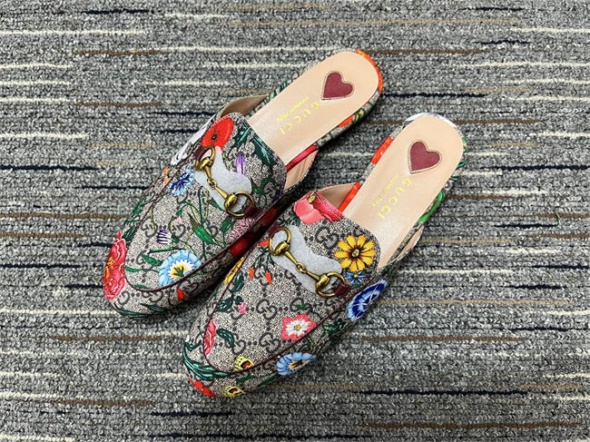 G*u*i slipper 4