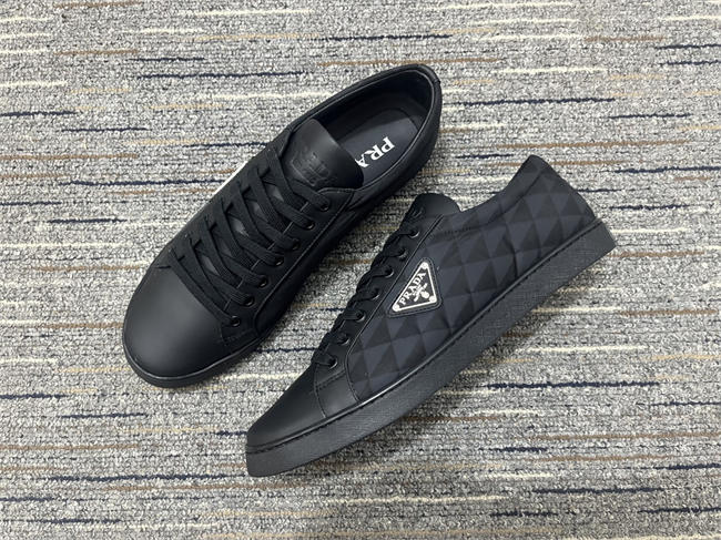 Pra*a leather sneaker 5