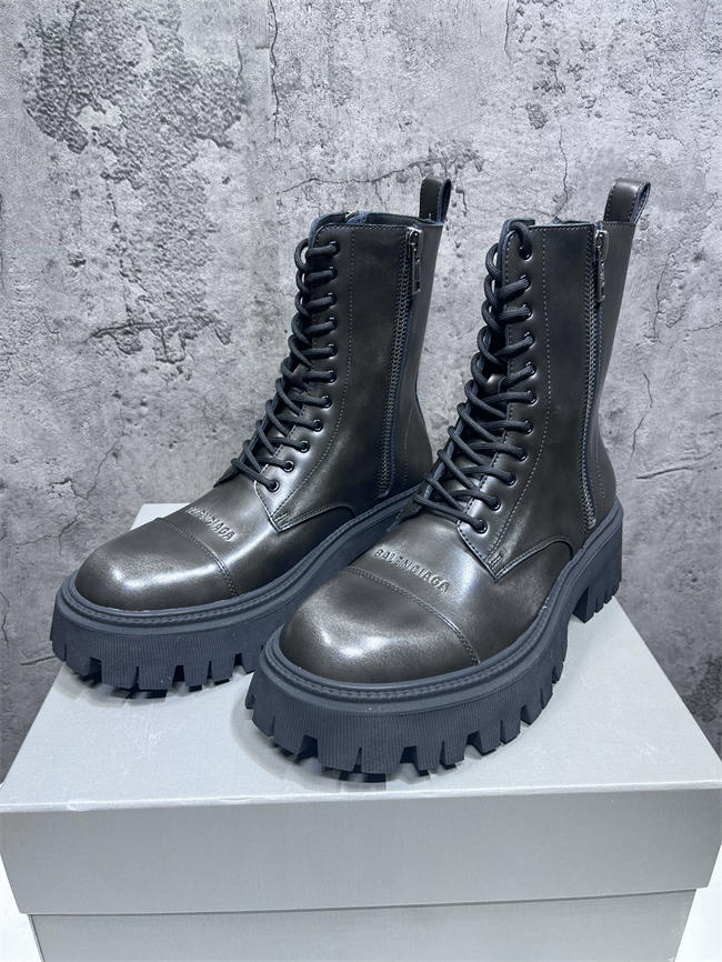 Ba*len*cia*ga boot