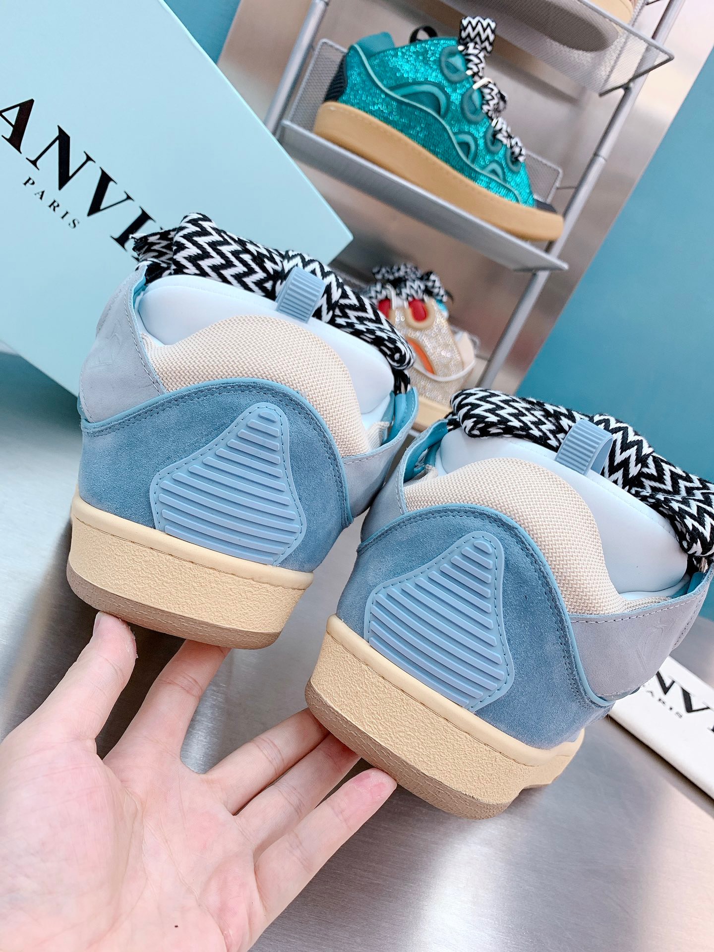 Lanvon Curb Sneaker 23